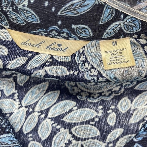 Derek Heart Womens Shirt M Blue Paisley Button Up Long Sleeve Polyester Retro - Picture 7 of 14